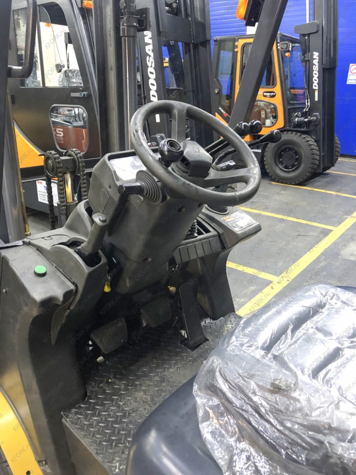 Дизельный погрузчик Caterpillar DP15NT КМ161 Б/У